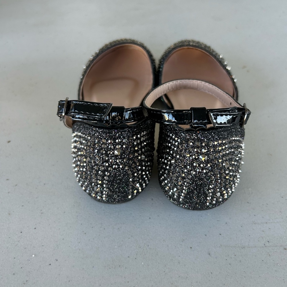 Girl’s Studded Ankle Strap Shoes Size 3 Church Dress Shoes - Picture 3 of 4